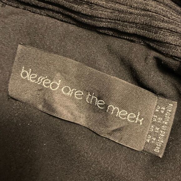Bless’ed Are the Meek Black Sleeveless Top Sz 10 - Picture 3 of 5